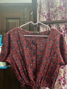 Floral Tie-Front Crop Top