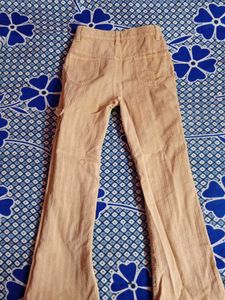 Chic Embroidered Cargo Pants – Effortlessly Stylis