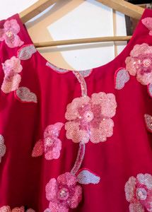 Floral Embroidered Kurta