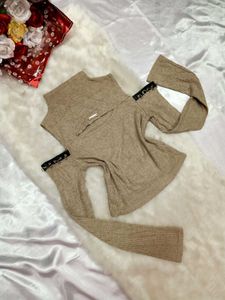 🌼Beige Cutout Long Sleeve Top🌼