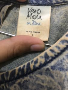 Vero Moda Denim Top