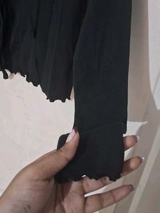 Black Tie Front Crop Top