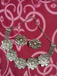 New Oxidised Jwelary With Earings