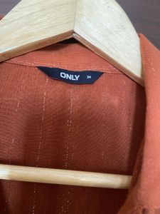 Only Women’s Rust Colour Top (S)
