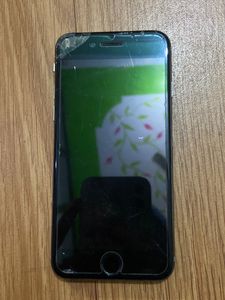Iphone 6 (Damaged)