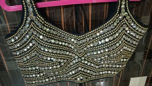 Black Golden Blouse🖤💫