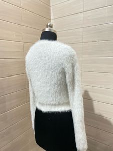 ZARA knit white fuzzy cropped cardigan