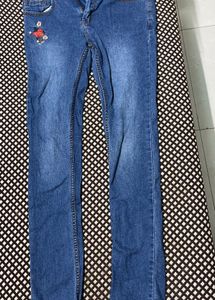 Dark Blue Jeans With Flower Print 💙