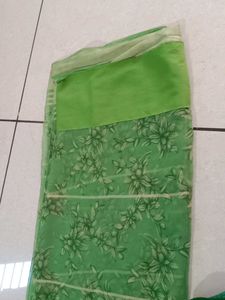 Green Floral Print Saree