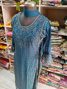 Moti Work Kameez With Koti And Dupatta