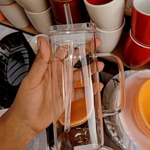 Glass Tumbler With Glas Straw