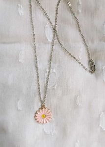 Pretty pink bracelet and chain set🩷