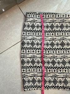 printed mini skirt