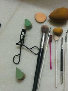 Makeup Brush &amp; Sponge Set