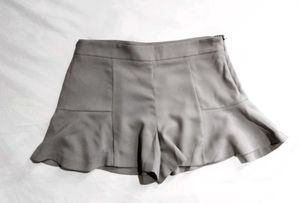 Forever 21 Skirt Shorts (gray)