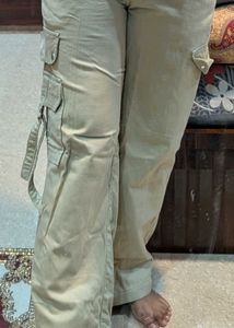 Women's Cargo Pants.