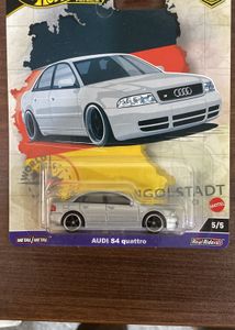 Hot Wheels World Tour Set with Chase