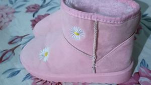 Cute Pink Daisy Boots