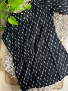 SHORT KURTI