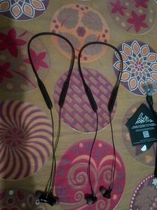 New Hoppup Neckband (B1G1 Free)