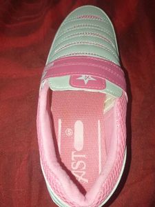 Girls&#39; Pink &amp; Gray Slip-On Sneakers