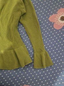Baby doll Sweater Top With Long Sleeves