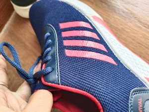 Unisex Sports Shoe
