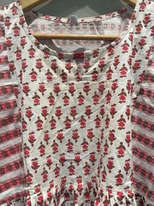 White &amp; Red Printed Kurta