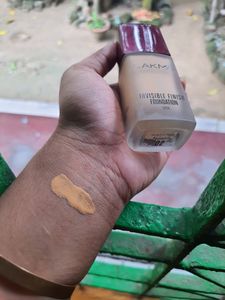 Lakme Invisible Foundation (Shade 02)