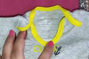 Carters Body suit for new born