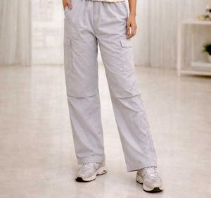 Wide Leg Cargo Pants