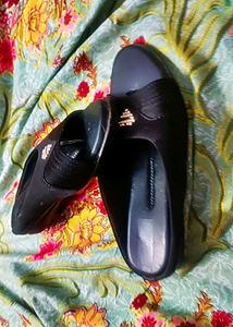 Leather Flat
