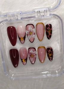 Press-On Nail Set