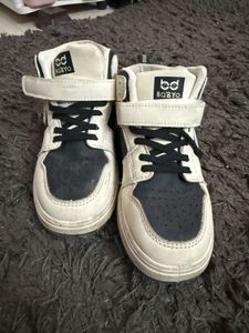 Boys Shoe