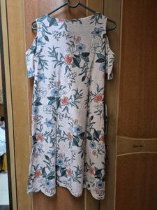 🌸🥰Floral Cold Shoulder Dress🥰🌸