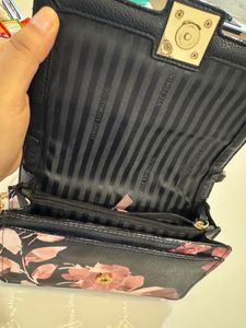 ⭐️VICTORIA&#39;S SECRET⭐️ Mini Shoulder Bag