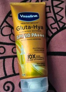 Vaseline Gluta-Hya SPF 50