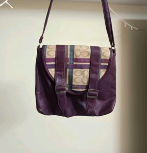 STYLISH PURPLE SLING BAG
