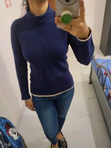 Halter Neck Sweatshirt