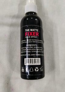 Huda beauty makeup fixer spray
