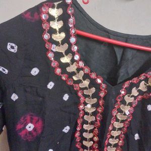 Authenticm Bandhej kurti