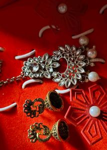 Traditional Earrings Combo With Western Eatings