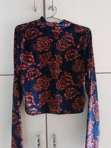 Floral Print Velvet Crop Top