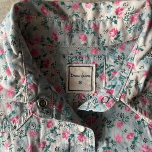 Sleeveless Floral Shirt