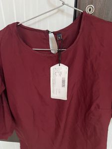 Chic Maroon Puff Sleeve Top