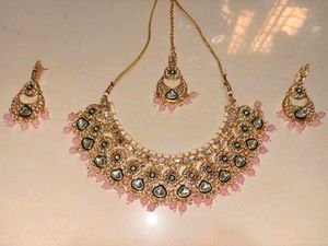 Kundun Jewelry Set