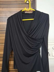 H&amp;M Black Classy Top