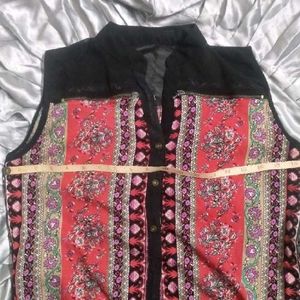 Stylish Patterned Top