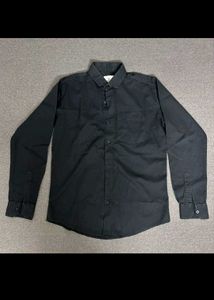Classic Black Men&#39;s Casual Shirt