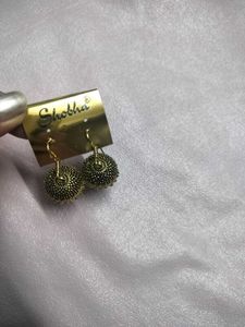 Golden Black Jhumka
